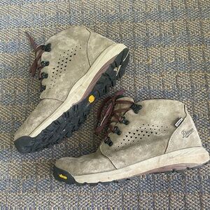 Danner Inquire Chukka Hiking Boots - Women's size 9.5
